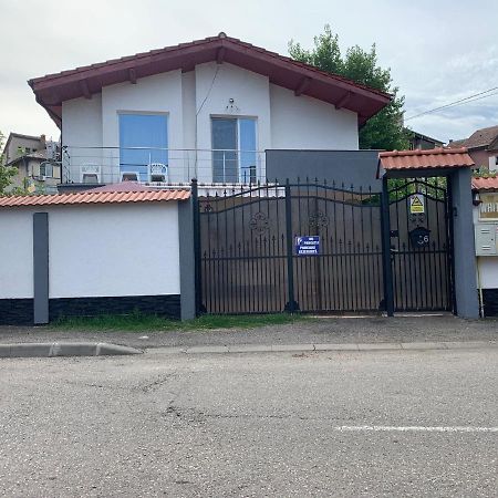 White House Guest House Hunedoara Zewnętrze zdjęcie
